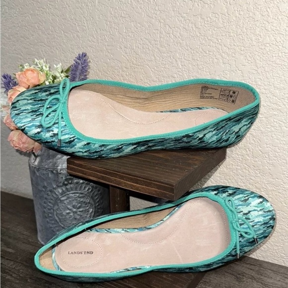 Land's End Woman's Bianca Teal Green Camo Bow Fabric Ballet Comfort Shoe Sz 9.5B - Picture 3 of 7
